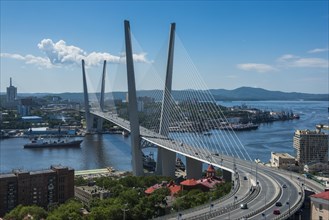 Overlook over Vladivostok and the new Zolotoy Bridge