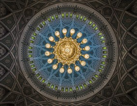 Chandelier and dome of the great Sultan Quabus Mosque