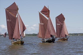 Zeesboots on Saaler Bodden