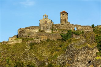Saint Ilpize castle and chapel