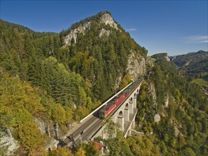 Semmering Railway runs via Krauselklause viaduct