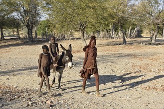 Married Himbafrau