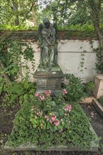 Grave m of Prof. Hugo von Seeliger