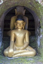 Buddha statue in niche at Shitthaung Paya
