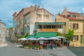 Restaurant at Rond-Point des Arenes