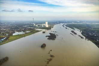 Flood on Rhine with Walsum power plant