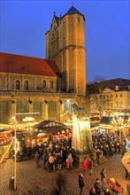Christmas market on Burgplatz with cathedral and Brunswick Lion