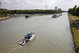 Boat and cargo ships on the Datteln-Hamm Canal
