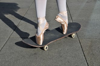 Ballet legs on skateboard