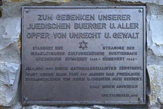 Memorial plaque to the former synagogue