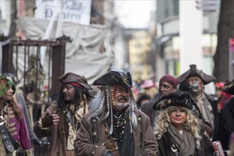 Carnivalists disguised as pirates