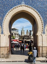 Locals in front of Bab Boujeloud