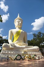 Phutthasathan Phu Sing Buddha Statue