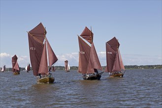 Zeesboots on Saaler Bodden