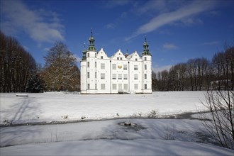 Castle Ahrensburg in the snow
