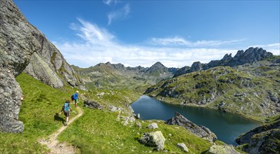 Two hikers at Brettersee