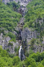 Waterfall of Grunas