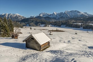 Heustadel in a snow-covered landscape