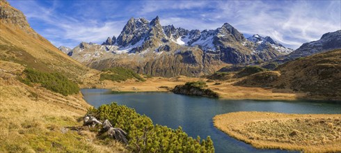 Long lake at the Silbertaler Winterjochle