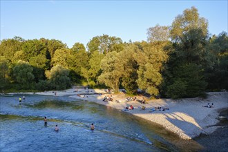 Bathers in Isar at Flaucher