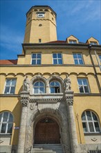 Entrance to the Oskar-von-Miller Gymnasium
