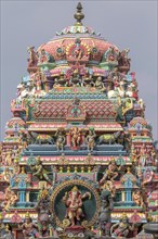 Hindu figures on Arulmigu Kapaleeswarar Temple