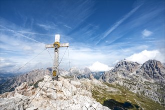 Peak cross of the Paternkofel