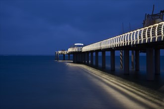 Illuminated pier