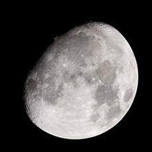 Increasing moon at night