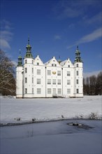 Castle Ahrensburg in the snow