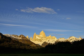 Mountain range with Cerro Fitz Roy in the morning light