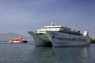 Aremiti Ferry in the port of Vaiare