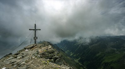 Summit cross of the Hochgolling