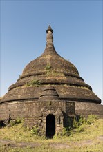 Yadanabon Pagoda