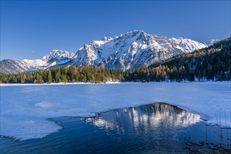 Lake Lautersee in winter
