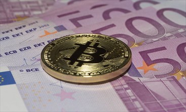 Bitcoin is on 500 euro notes