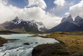 Cuernos del Paine mountains with Rio Paine glacier river