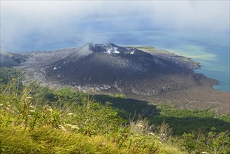 Ascent to Mount Kobui with view into the crater of the volcano Tavurvur