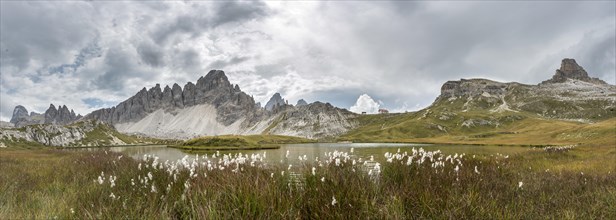 Lago dei Piani at the Three Peaks Cottage with Paternkofel and Toblinger knot