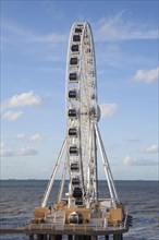 Ferris wheel on the pier