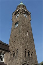 Level tower of St. Pauli Piers