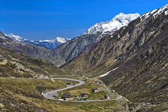 Mountain landscape with hairpin bend