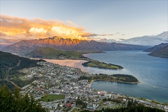 View of Lake Wakatipu and Queenstown at sunset