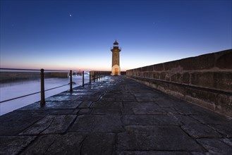 Lighthouse Foz do Douro