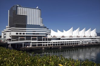 Pan Pacific Hotel with Fair and Congress Centre Canada Place with sail-like construction