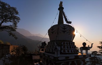 Sunrise at Stupa in Lhagyal Ri