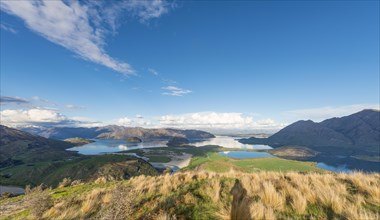 View on Lake Wanaka and mountains