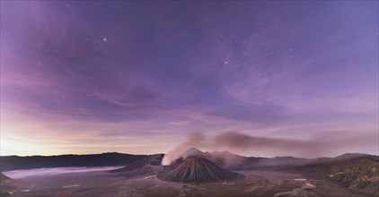 Smoking Volcano Gunung Bromo