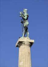 The Victor monument