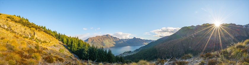 Mountains around Lake Wakatipu